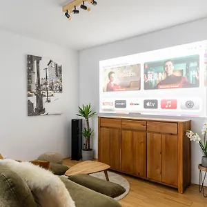 Edler Wohnraum Panoramablick 3 Sz Boxspringbetten, E-ladestation, Kaffeevollautomat, Klima, Lift, Terrasse & 2xtg , Graz Österreich